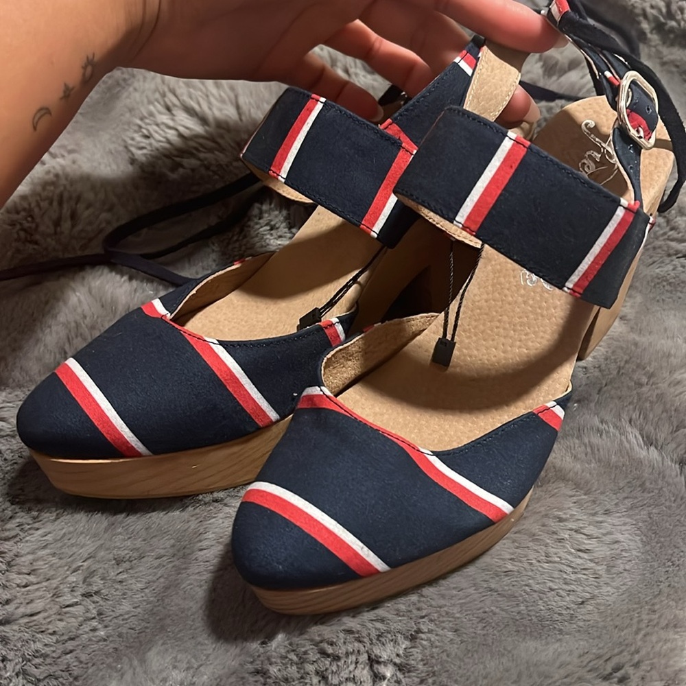 NWOT FREE PEOPLE Monaco Clog - Picture 9 of 9